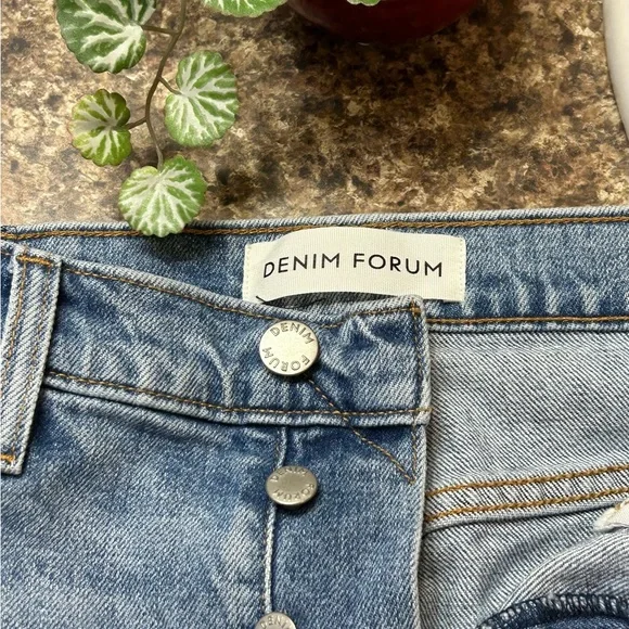 Denim Forum Aritzia Straight leg Jeans - Picture 3 of 11